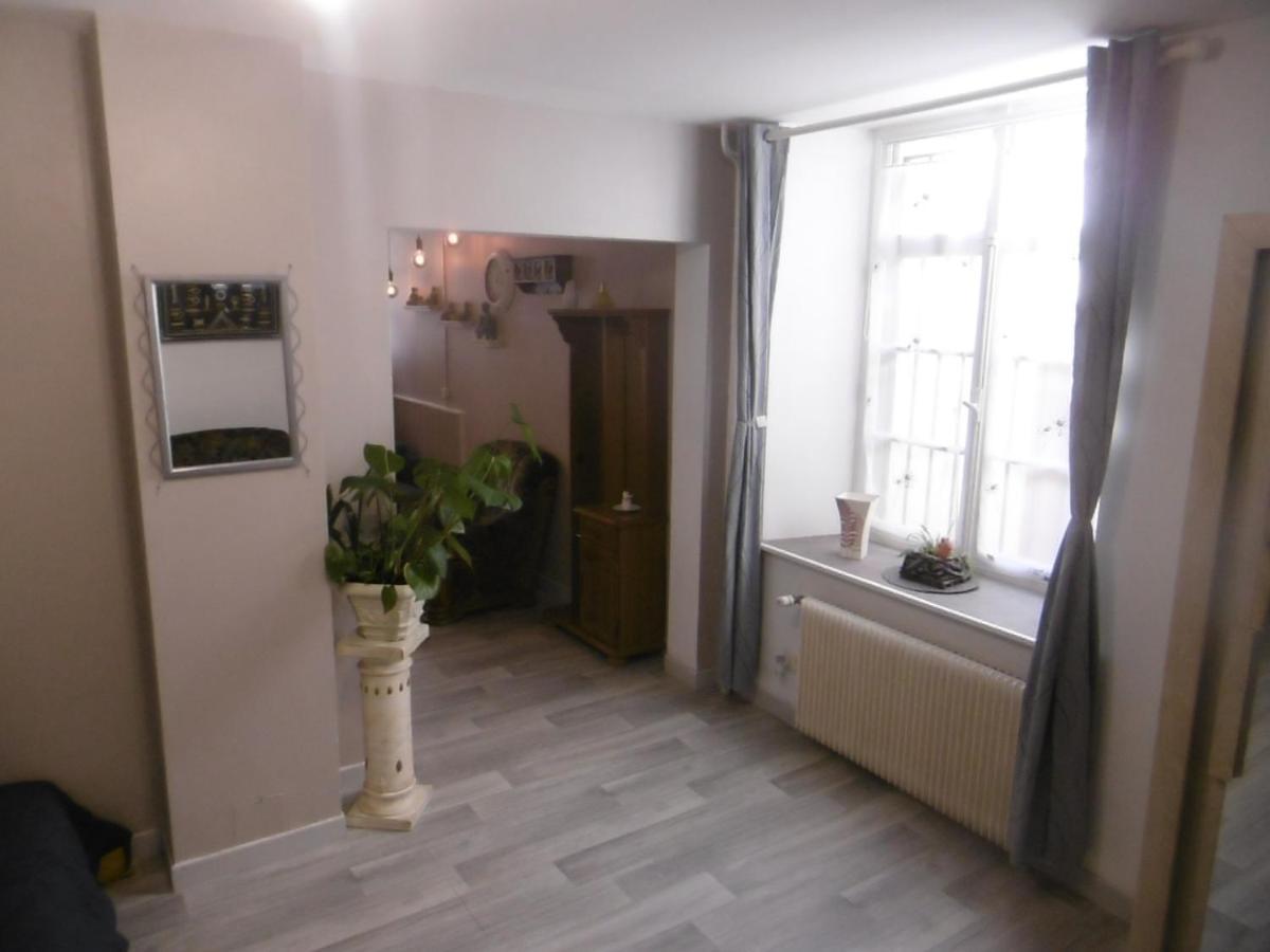 studio au pied de la cathedrale notre dame Boulogne-sur-Mer Esterno foto
